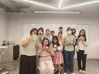 大家與作品的大合照